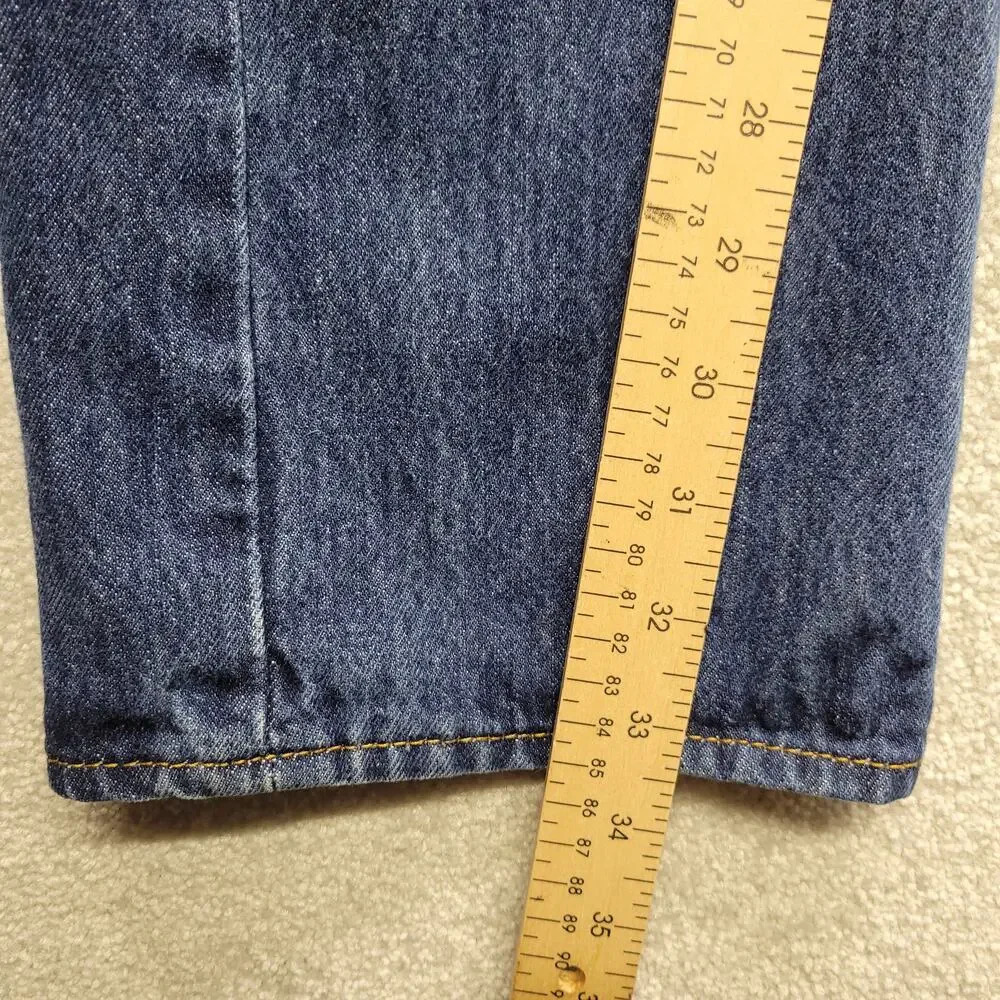 Levis step into